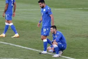 Τρίτη ήττα και... κολλημένοι στο μηδέν (φώτος)