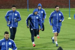 Προπόνηση στην... βροχερή "Elbasan Arena" (Φώτος)
