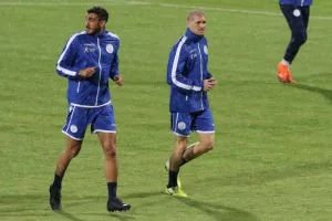 Προπόνηση στην... βροχερή "Elbasan Arena" (Φώτος)