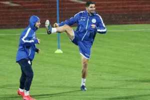 Προπόνηση στην... βροχερή "Elbasan Arena" (Φώτος)