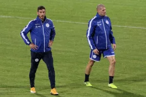 Προπόνηση στην... βροχερή "Elbasan Arena" (Φώτος)