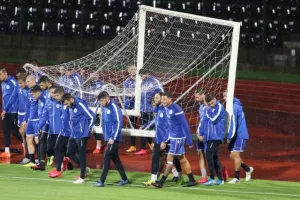 Προπόνηση στην... βροχερή "Elbasan Arena" (Φώτος)