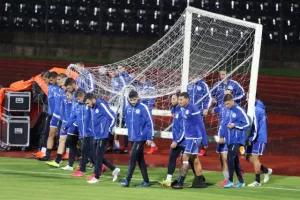 Προπόνηση στην... βροχερή "Elbasan Arena" (Φώτος)