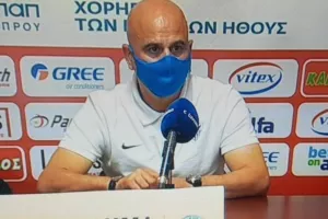 ΤΙΜΟΥΡ/ Τοποθετήθηκε με 6 λέξεις και... έκλεισε το μάτι! (ΒΙΝΤΕΟ)