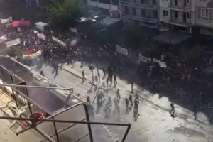 Δίκη Χρυσής Αυγής: Επεισόδια μετά την ανακοίνωση της απόφασης (βίντεο)