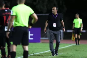 "Απόδραση" από την Πάφο με Χολτ! (φώτος)
