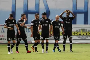 Μαυροπράσινο... διπλό με ΥΠΟΓΡΑΦΗ Φαν Κέσελ! (φώτος)