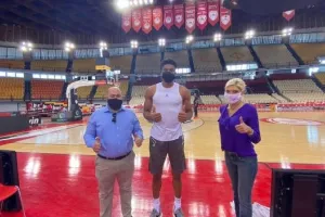 Ο Γιάννης Αντετοκούνμπο έκανε προπόνηση στο ΣΕΦ