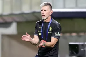 Θετικός και ο προπονητής της Εθνικής Τσεχίας