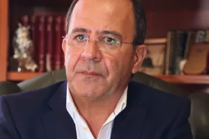 ΠΑΡΑΙΤΗΘΗΚΕ ο Χριστάκης Τζιοβάνης