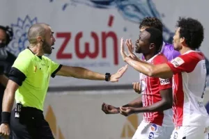 VAR/Θεουλής