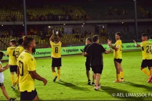ΑΡΝΗΤΙΚΟΙ στην ΑΕΛ