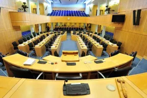Κρούσμα κορωνοϊού στη Βουλή 