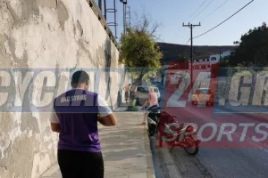 VIRAL/Παίκτες άφησαν το ζέσταμα και έτρεχαν να απομακρύνουν τα οχήματά τους! (Φώτος)