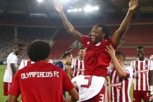 Record: «Δεν προχωράει του Σεμέδο στη Μπενφίκα»