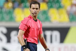 Ξεκάθαρος ο Λούκας (VAR)