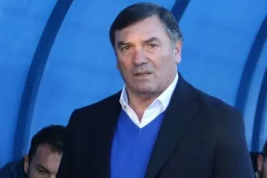 Τεννές και επίσημα
