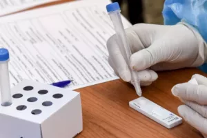 ΕΛΛΑΔΑ - Αρνητικό ρεκόρ/ 508 νέα κρούσματα - 81 οι διασωληνωμένοι