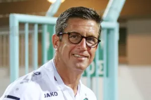 "Mια μέρα η σύζυγoς μου, τα πέταξε στο καλάθι των αχρήστων, με έπιασε η κρίση" 