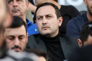 "Ο τουρισμός χάνει 2,3 δις/Kαλύτερες συμβουλές από παιδιά και αντίπαλους προέδρους /Η ΕΝΠ θα επιβιώσει"