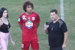 Ο Ουάρντα μεταφράζει ελληνικά από... ελληνικά! (βίντεο) 