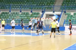 ΠΑΡΝΑΣΣΟΣ ΣΤΡΟΒΟΛΟΥ: Tεράστια πρόκριση κόντρα σε Σάσσαρι