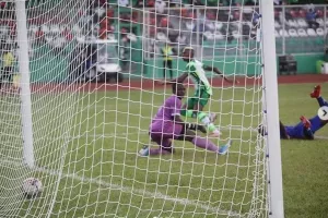 Το 4-0 έγινε 4-4 χωρίς… Σέχου 
