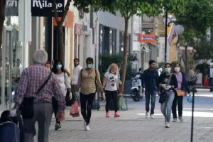 Χαλαρώσεις... μέτρων: Η παραμονή Χριστουγέννων, Πρωτοχρονιάς (Τι θα ισχύει)