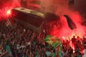 Fan Club Lakatamia ενόψει Ολυμπιακού