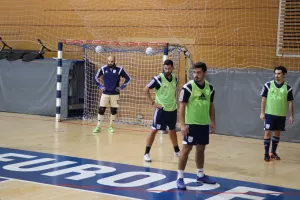 Στο Ισραήλ για τον μεγάλο στόχο η Κύπρος (φώτος)