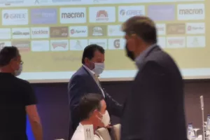 Έριξε... αστείο στο φινάλε!!