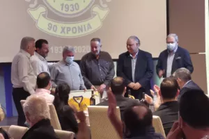 Η λαμπερή "γαλαζοκίτρινη" βραδιά έκλεισε με... "ΖΗΤΩ Η ΑΕΛ"! (φώτος/βίντεο)
