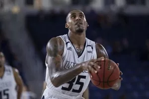 Ανακοίνωσε Dejon Davis