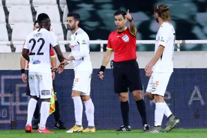 Aποκλεισμός 6 αγώνων λόγω φτυσίματος με Ομόνοια