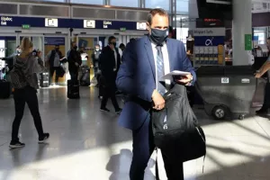 Φαντ Σχιπ: «Όποιος δεν συμφωνεί δεν τον επιλέγουμε»