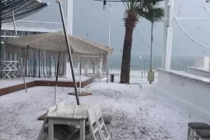 Λάρνακα: Καταιγίδες και φοβερή χαλαζόπτωση (φώτος)