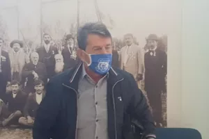 ΟΛΑ πίσω!