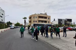 Υποδέχθηκαν Σωφρόνη, "ντόπαραν" την αποστολή (βίντεος/φώτος)
