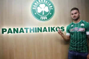 Σένκεφελντ: «Πρέπει να απελευθερωθούμε και έτσι θα έρθουν τα αποτελέσματα»