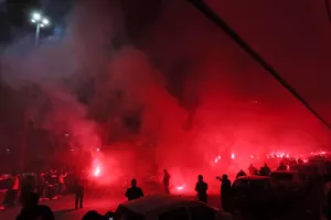 "Κάηκε" η Νάπολι για το "αντίο" στον Ντιέγκο (βίντεο-φώτος)