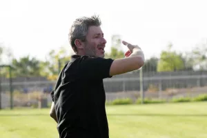 «Πρόκειται για μία φαρσοκωμωδία, περνάμε ένα μαρτύριο»