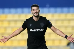 Τσόλακ: «Οι φίλοι του ΠΑΟΚ περιμένουν να τα δώσεις όλα γιατί αυτό κάνουν κι εκείνοι»