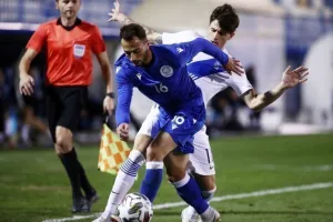 "Διπρόσωπη" και... φιλική ήττα (Φώτος)