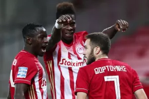 Μεγαλύτερο αήττητο σερί σε ντέρμπι «αιωνίων» εδώ και 50 χρόνια