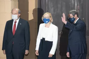 Νίκαρος με Τατάρ