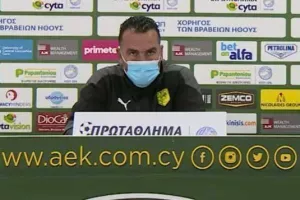 Σωφρόνης: "Στόχος μου να έρθουν καλύτεροι παίκτες απ' αυτούς που έχουμε" (βίντεο)