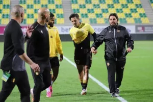 ΑΠΡΟΟΠΤΟ και αλλαγή για την ΑΕΛ
