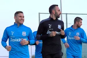 (Απόλλων/Νεότερα) Μέσα... και έξω για "ΑΡΕΝΑ"