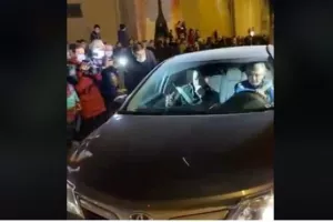 (ΒΙΝΤΕΟ) Άφιξη Τιμούρ για τον... τελικό