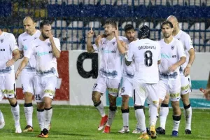 Πρόκριση με γκολάρα "Τζίμη" από τα... παλιά! (φώτος)